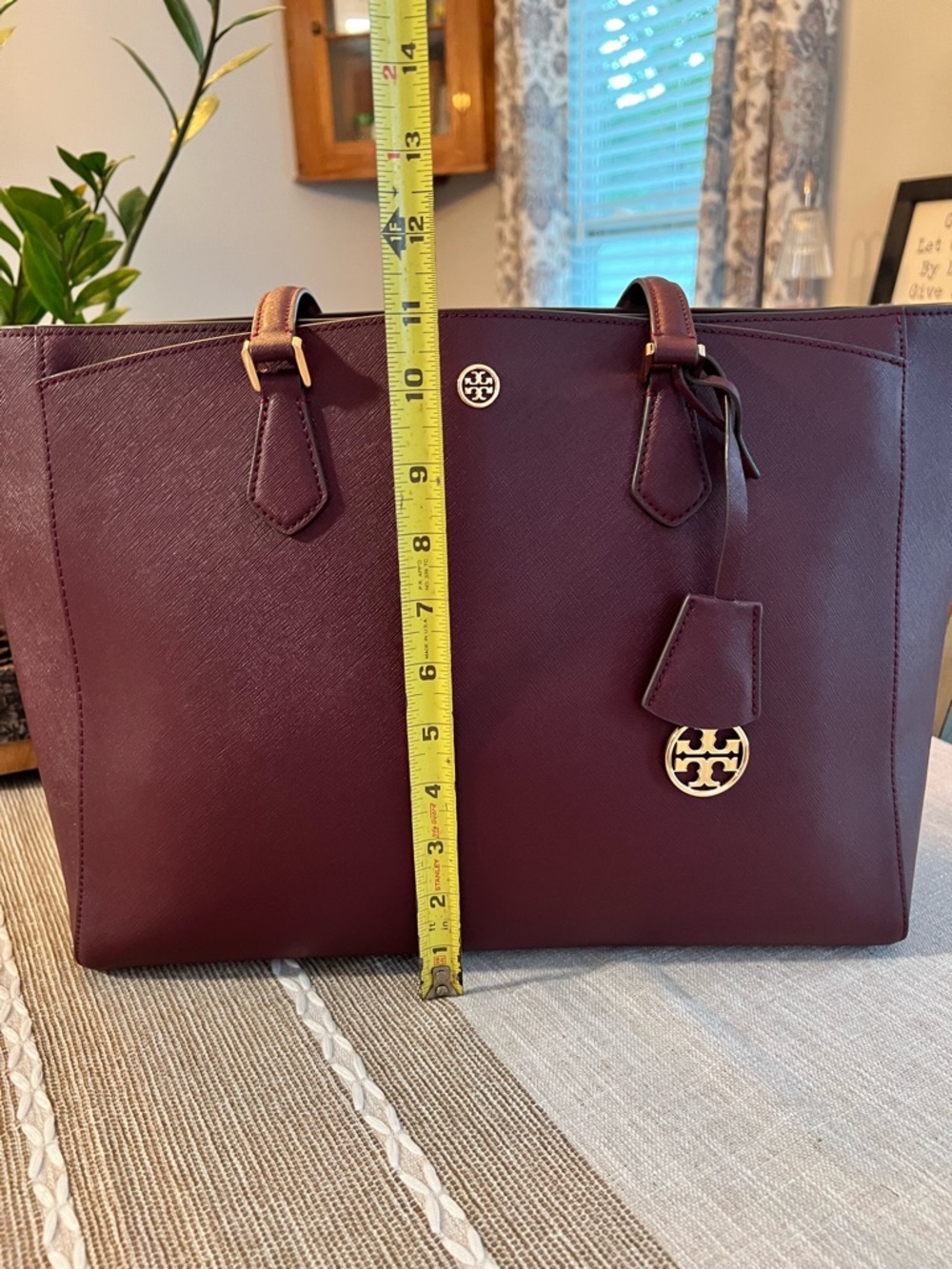 ⭐️ Tory Burch Burgundy Saffiano Leather Tote Bag Large Gold Logo Structured - Picture 11 of 12